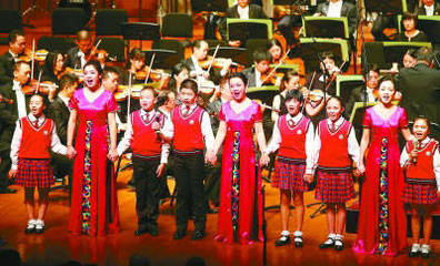 扎根中國大地，無邊光景一時新——黨的十八大以來我國文藝創作成就述評